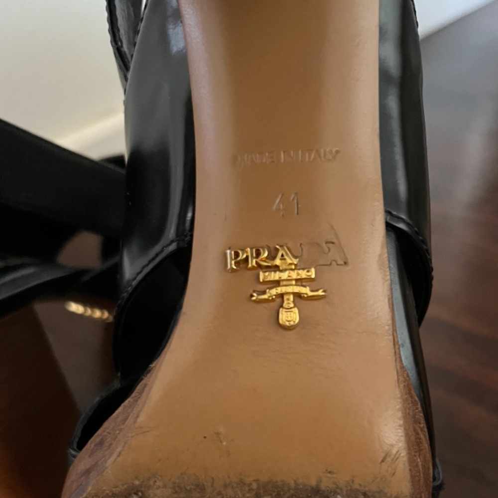 PRADA Women - Genuine Black Patent Leather Wedges - Size 41 - Picture 7 of 10